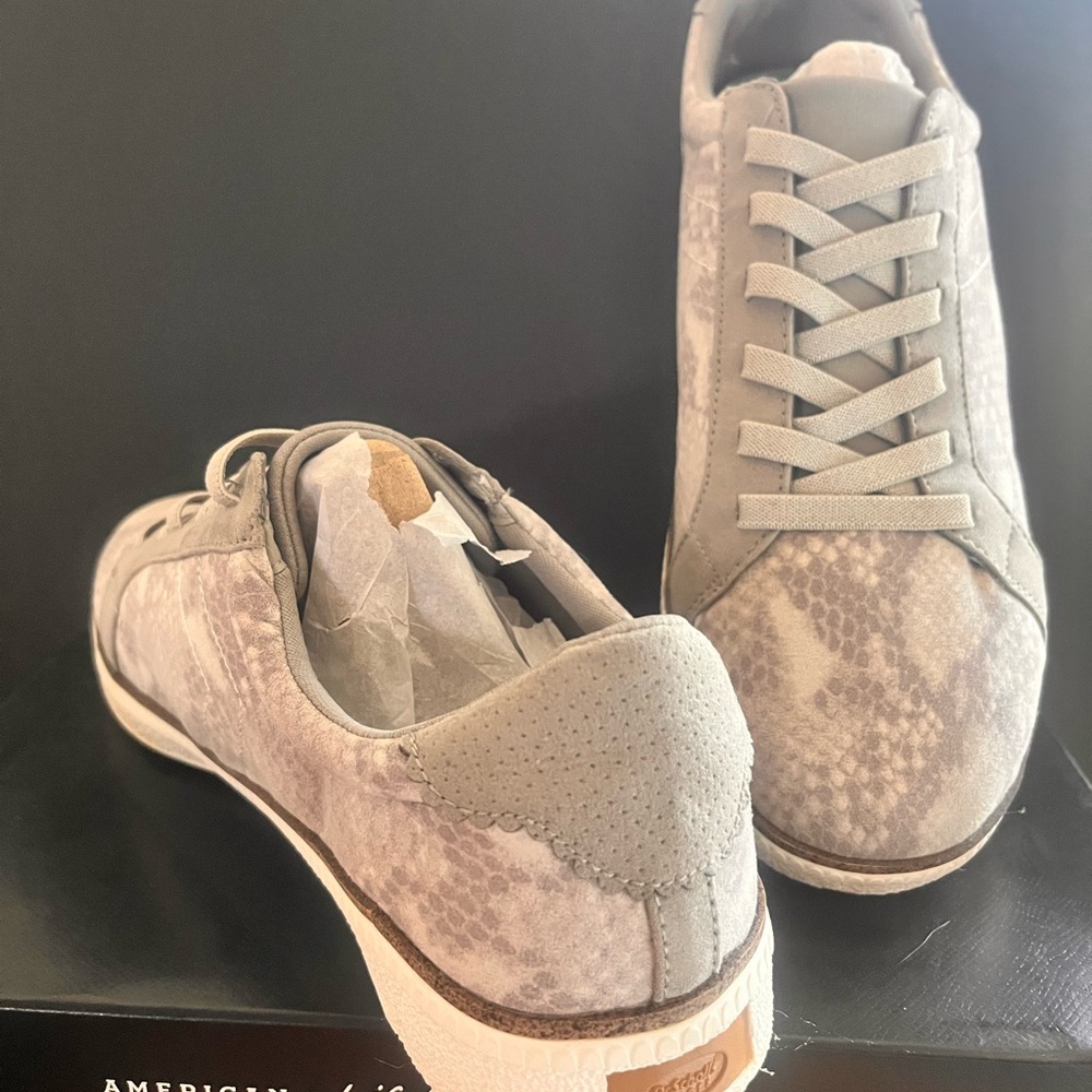 Dr. Scholl's Gray Snakeskin Step-In Athletic Shoes - Picture 2 of 8